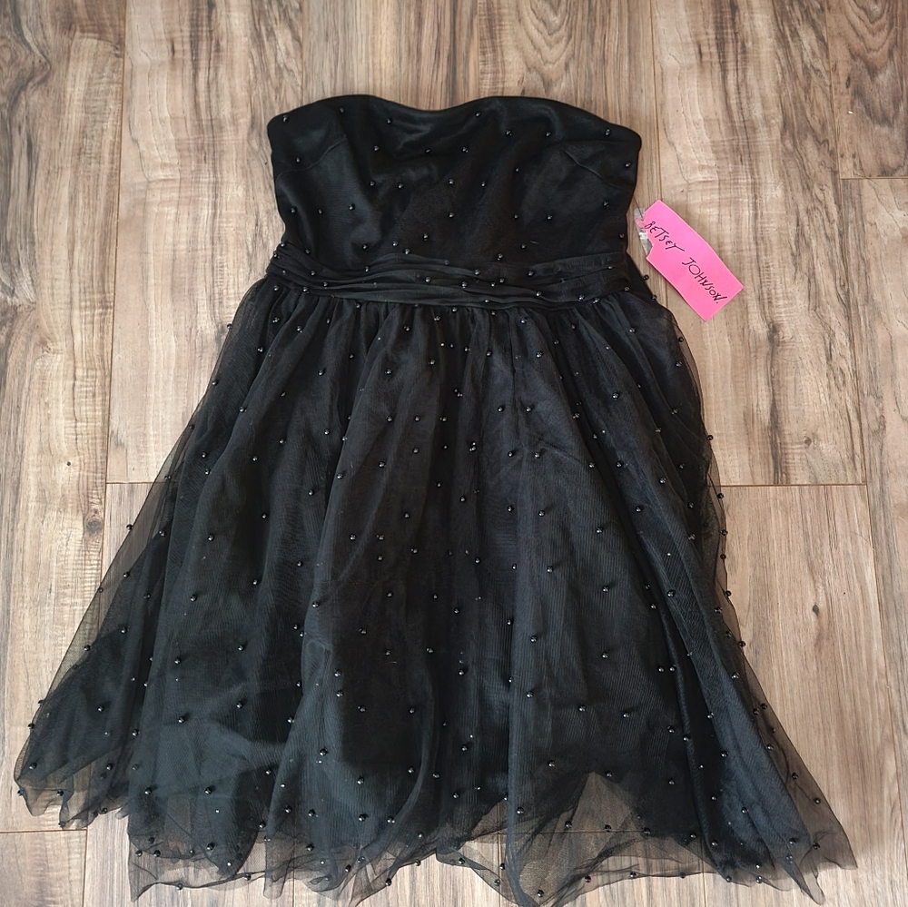 Bestey Johnson Bead and Tulle Dress NWT sz 14 Sold Out - Picture 3 of 4